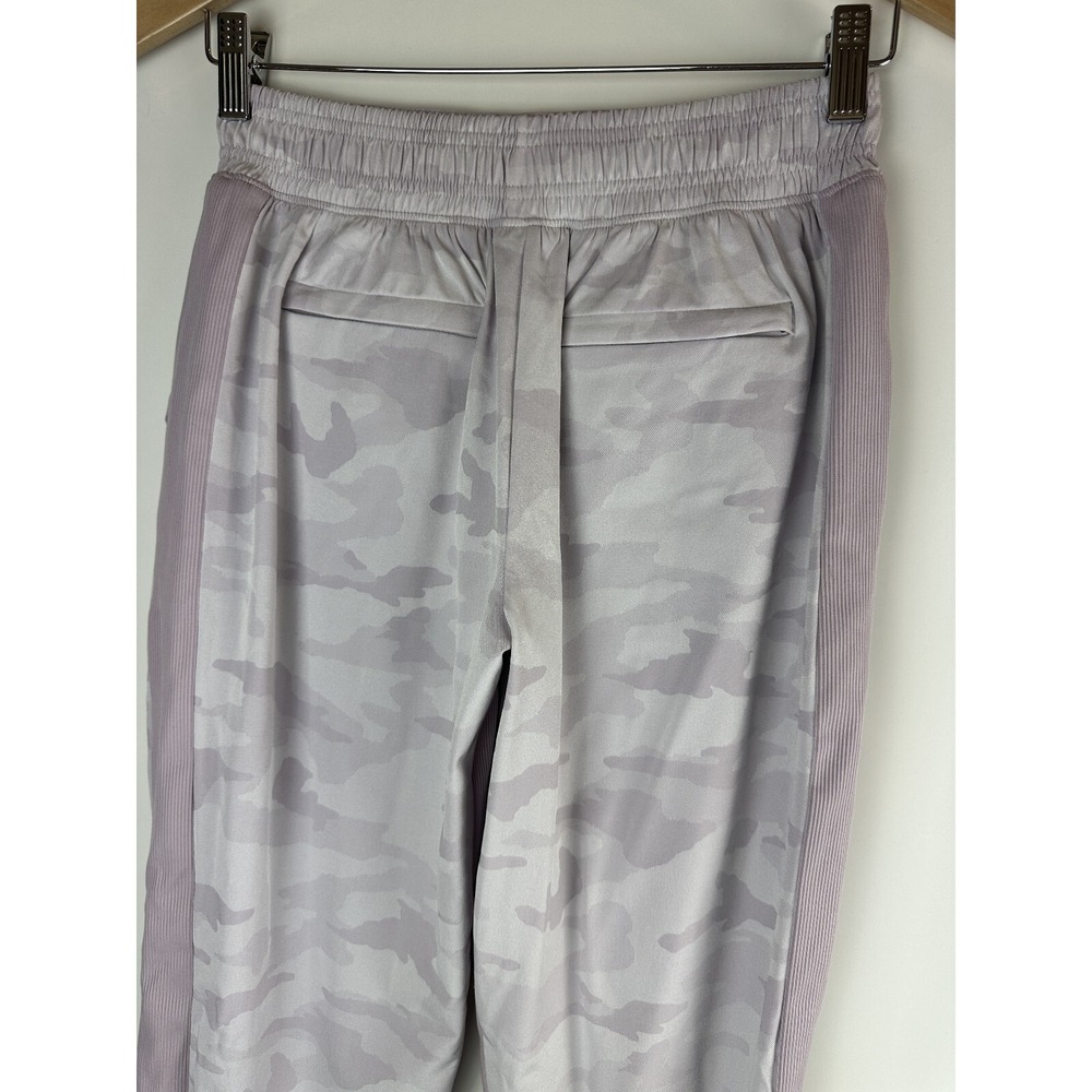Athleta Brooklyn Lined Camo Jogger Pants Shasta Purple Taper Pants Size 0 Sporty - Picture 11 of 14